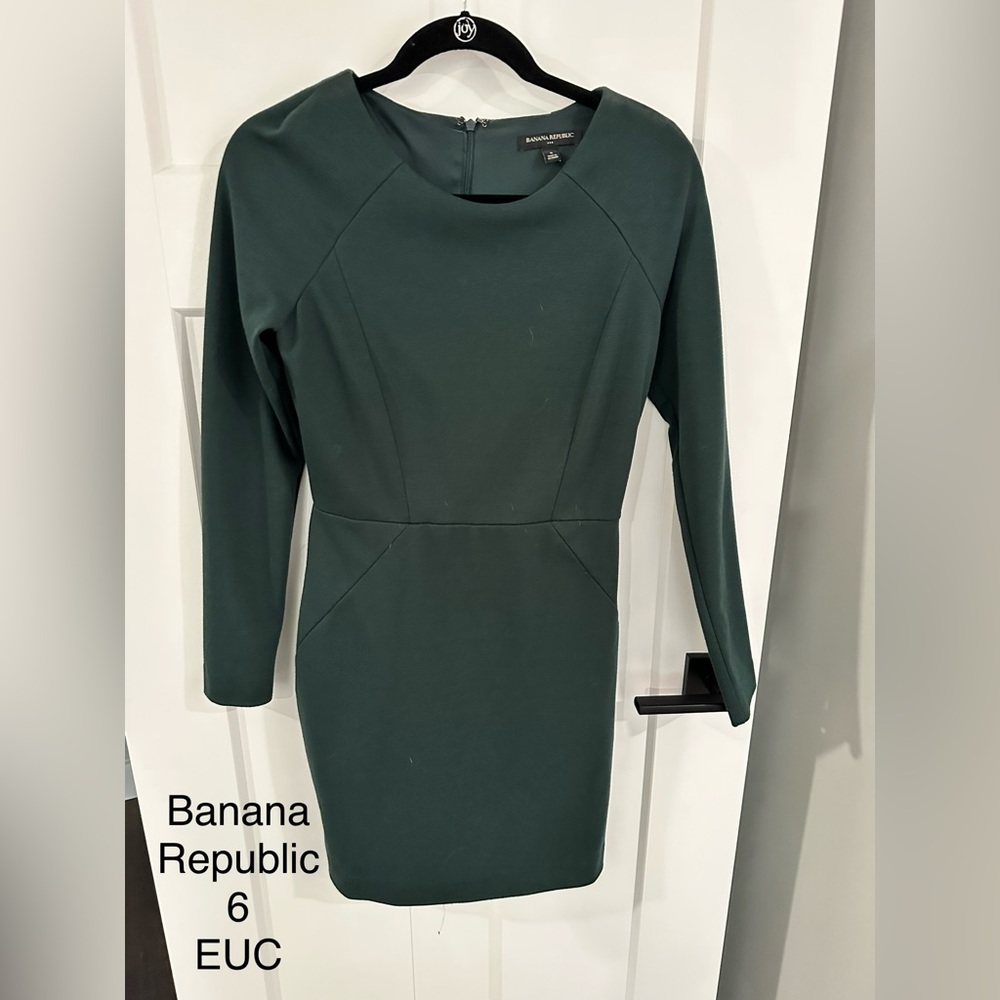 Banana Republic Factory Green Sheath Long seleeve dress